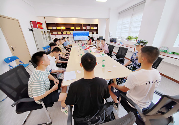 退伍不褪色，换装不换志——公司召开退伍老员工座谈会暨2023年老员工应征入伍动员会