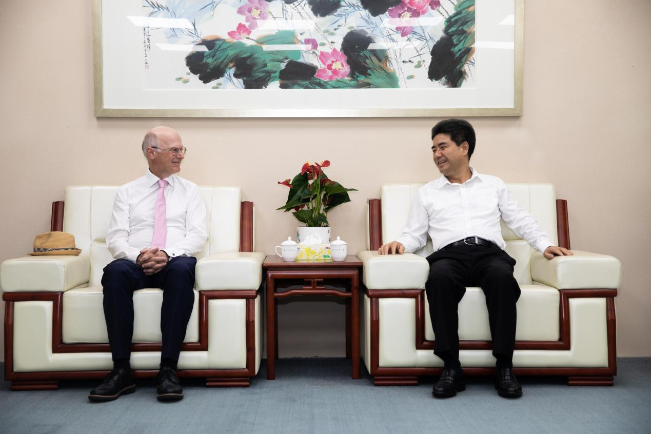 公司与柏林媒体设计·公司签订合作备忘录